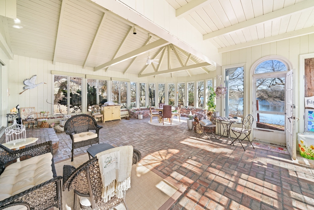 330 Long Pond Dr