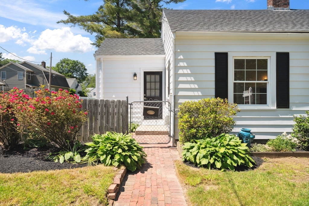 60 Woodland Road