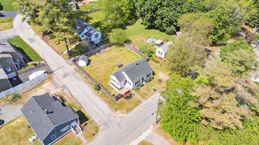60 Woodland Road