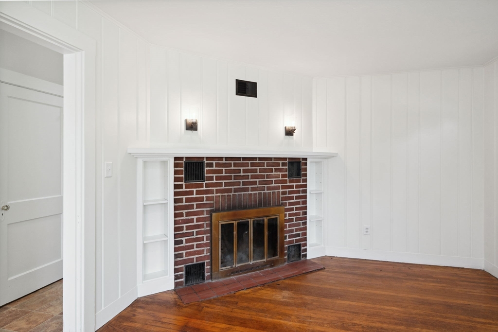 60 Woodland Road