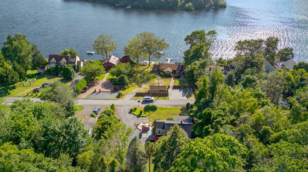 120 Hackett Ave