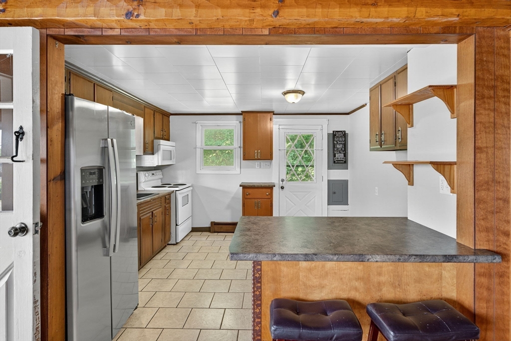 120 Hackett Ave