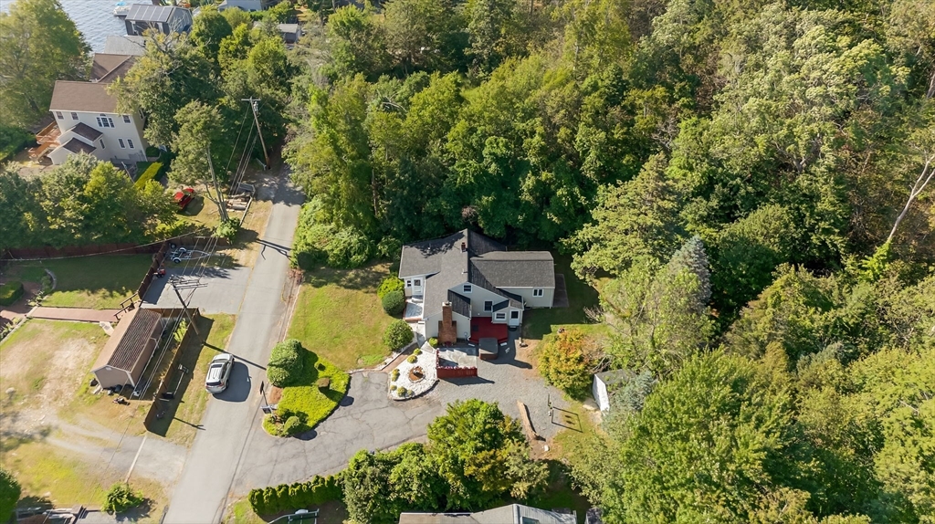120 Hackett Ave