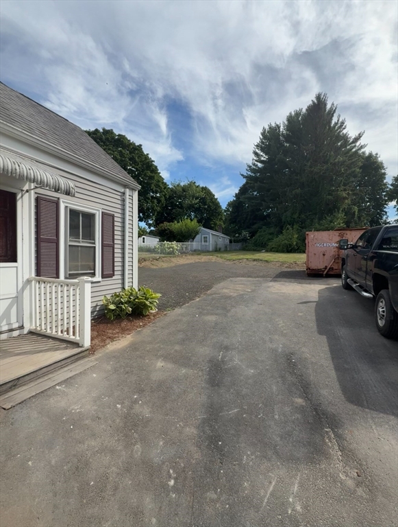 85 Plain St