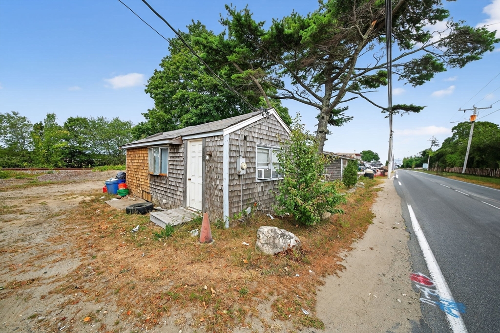 657 Yarmouth Road