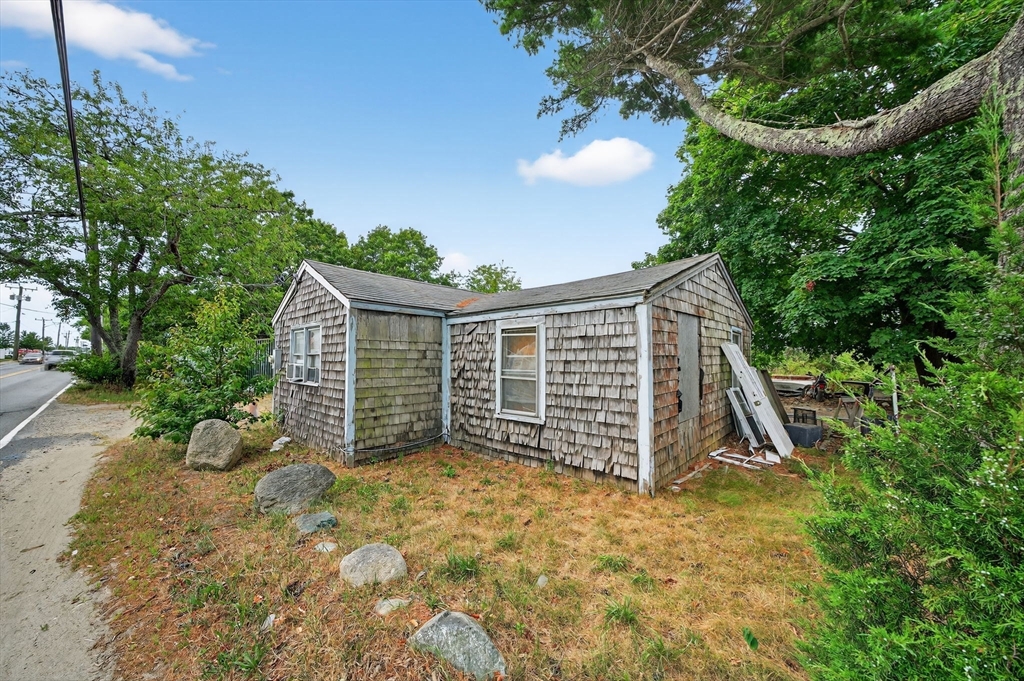 657 Yarmouth Road