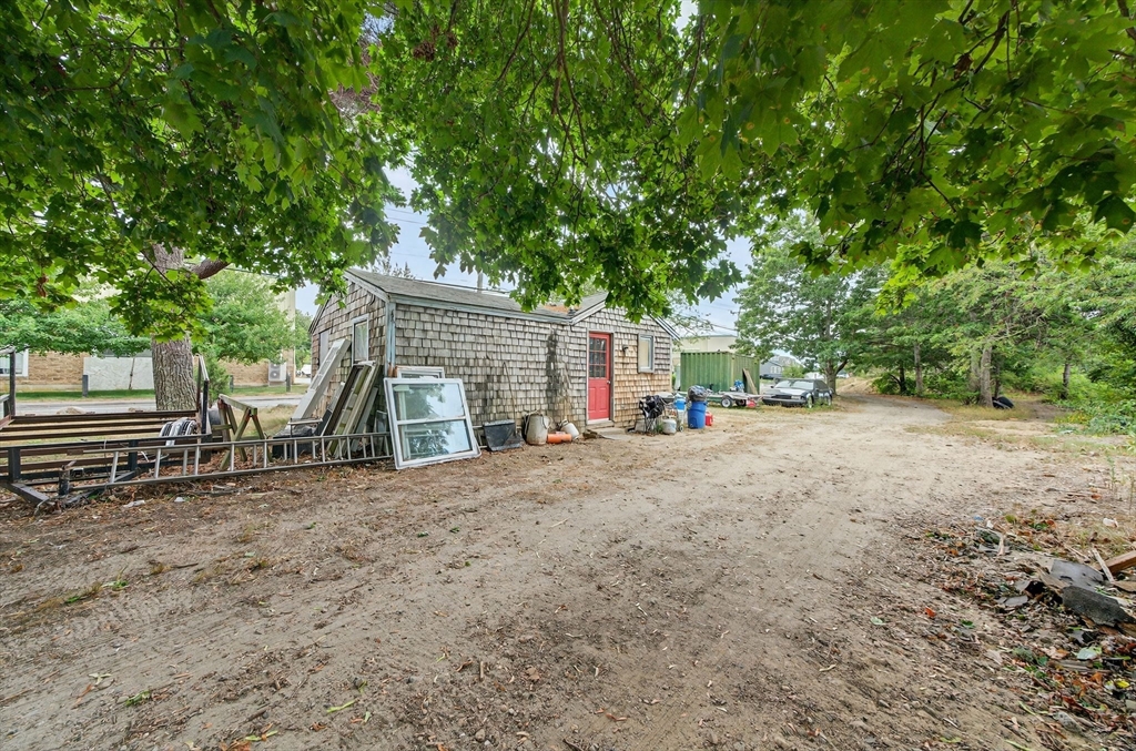 657 Yarmouth Road