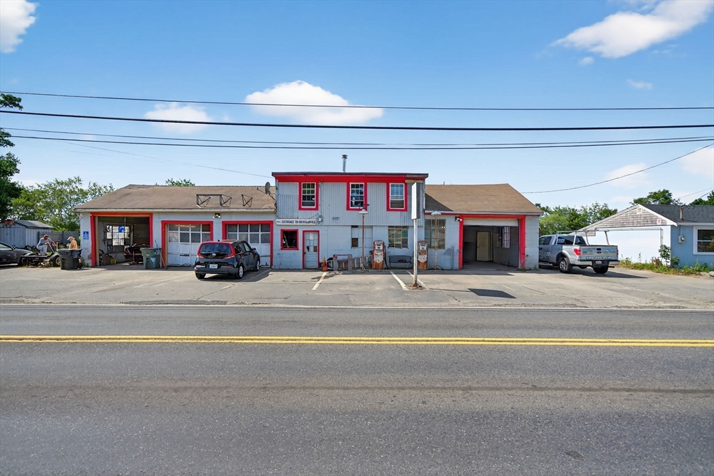 657 Yarmouth Road