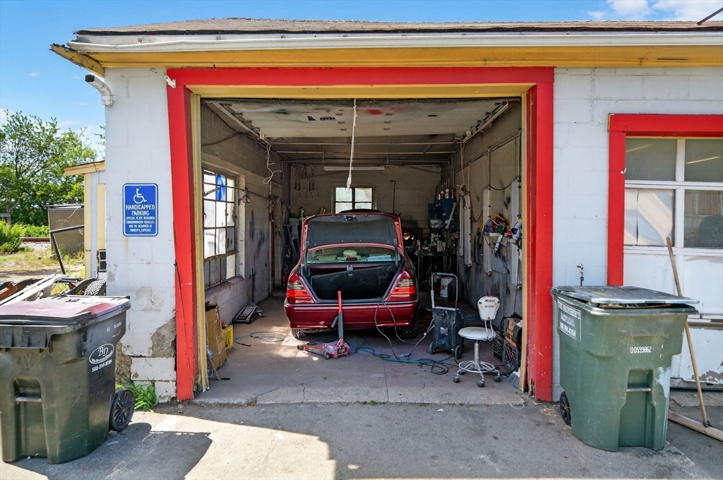 657 Yarmouth Road