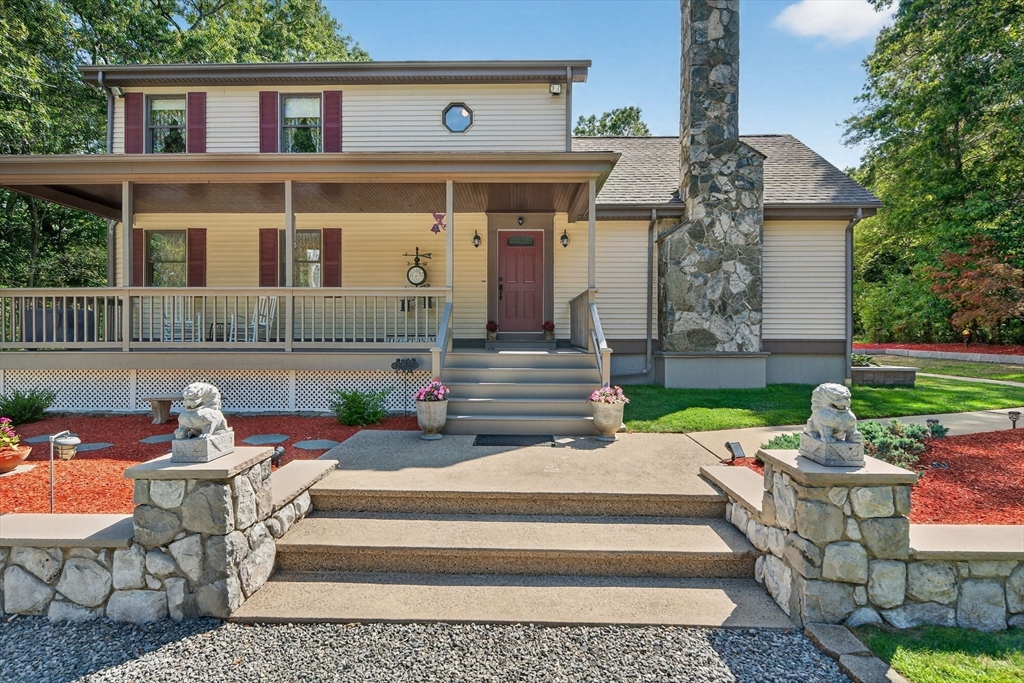 631 Hart Street