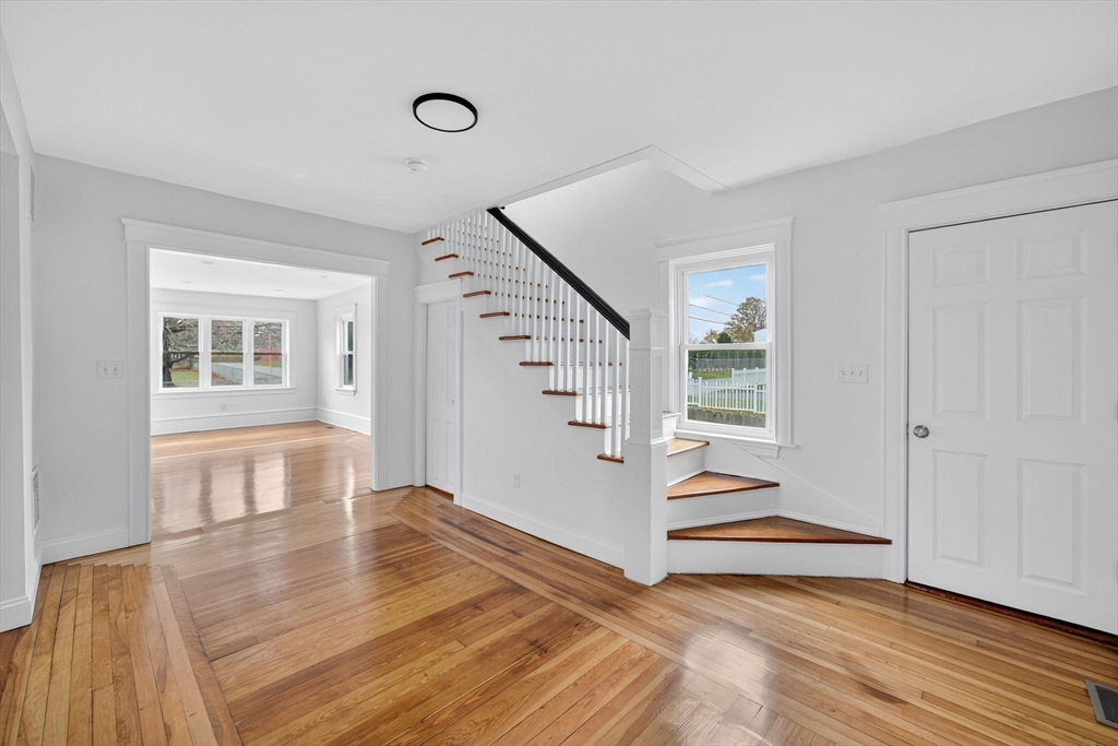 228 Dickinson St