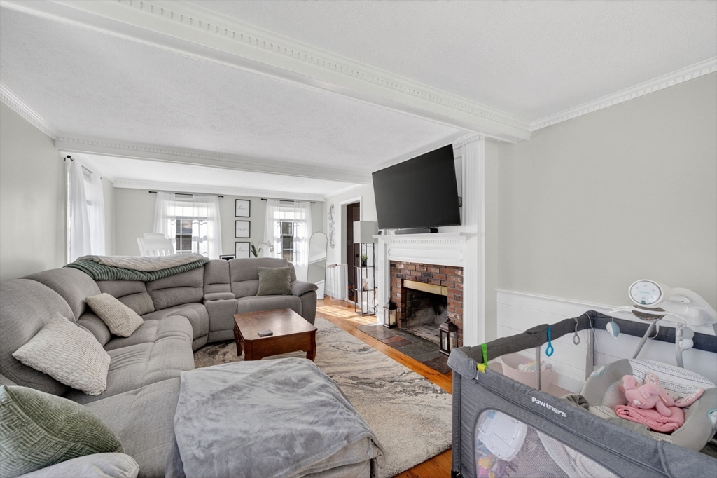 358 Marion Rd