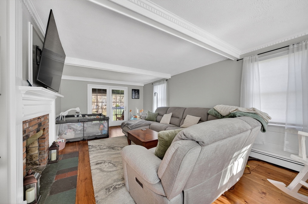358 Marion Rd