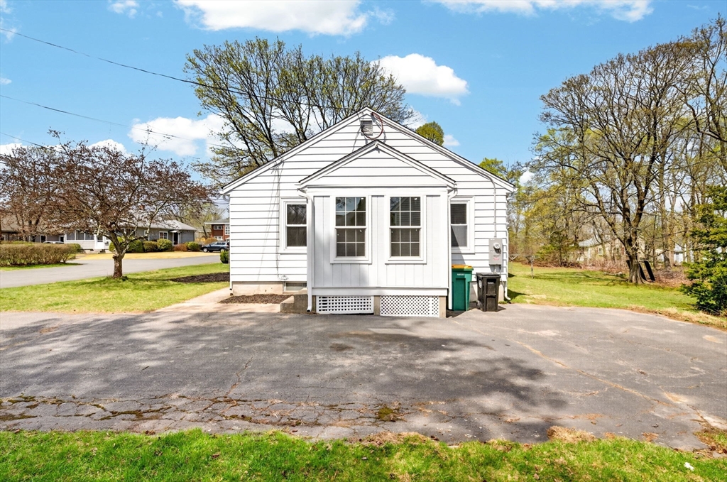 27 Taylor St