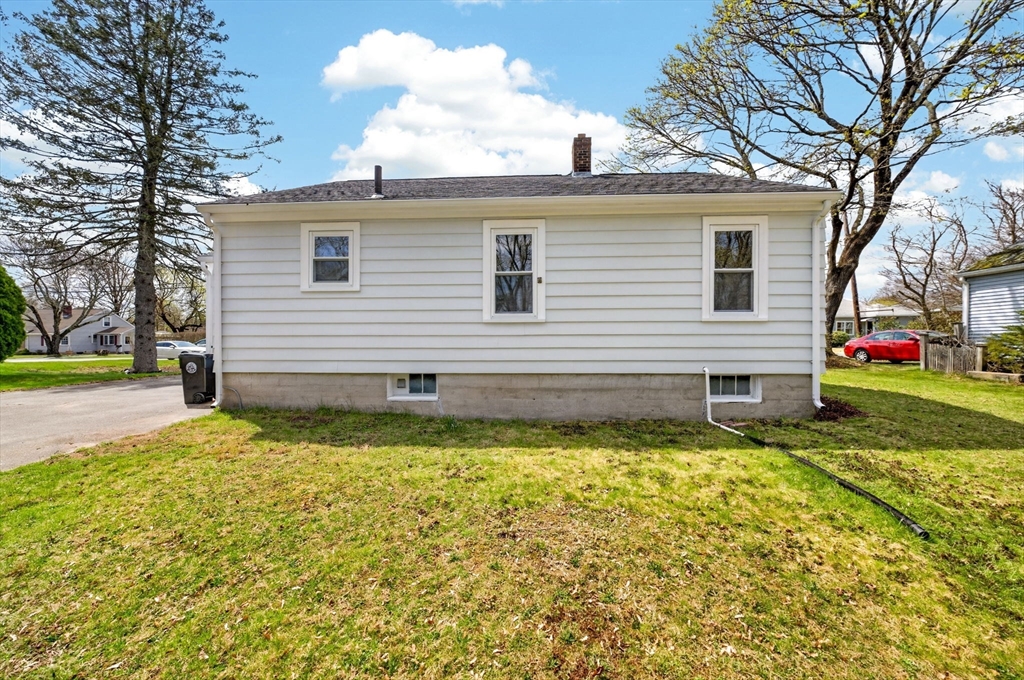 27 Taylor St