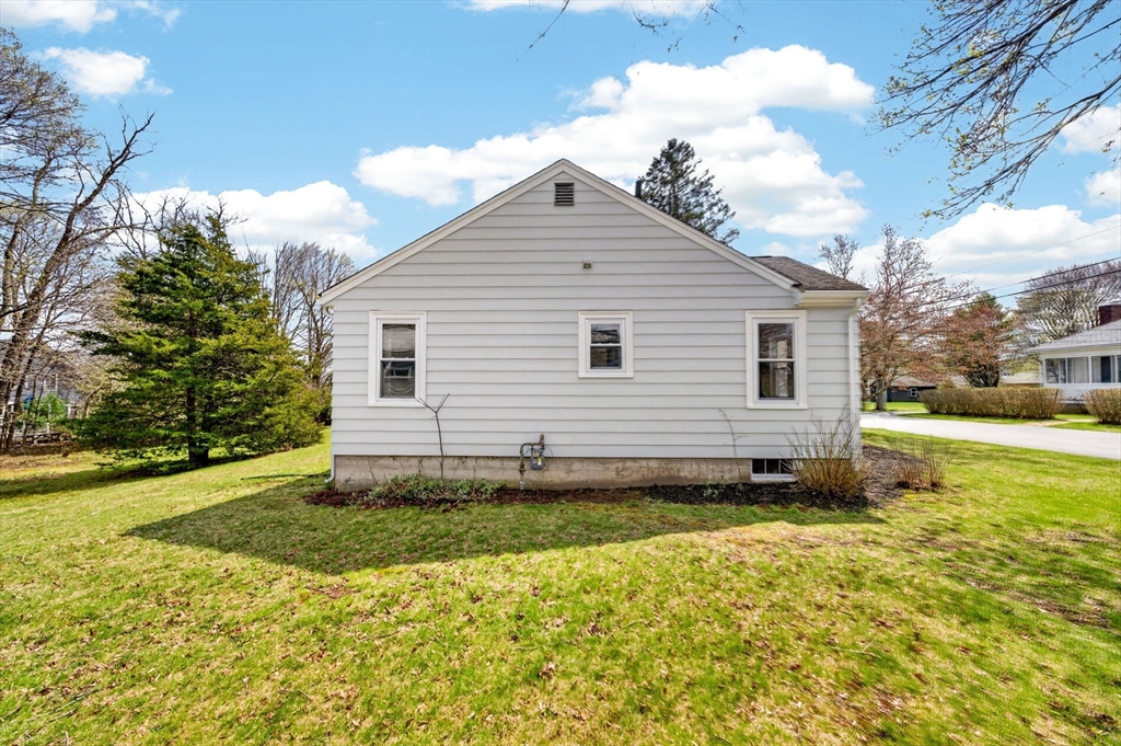 27 Taylor St