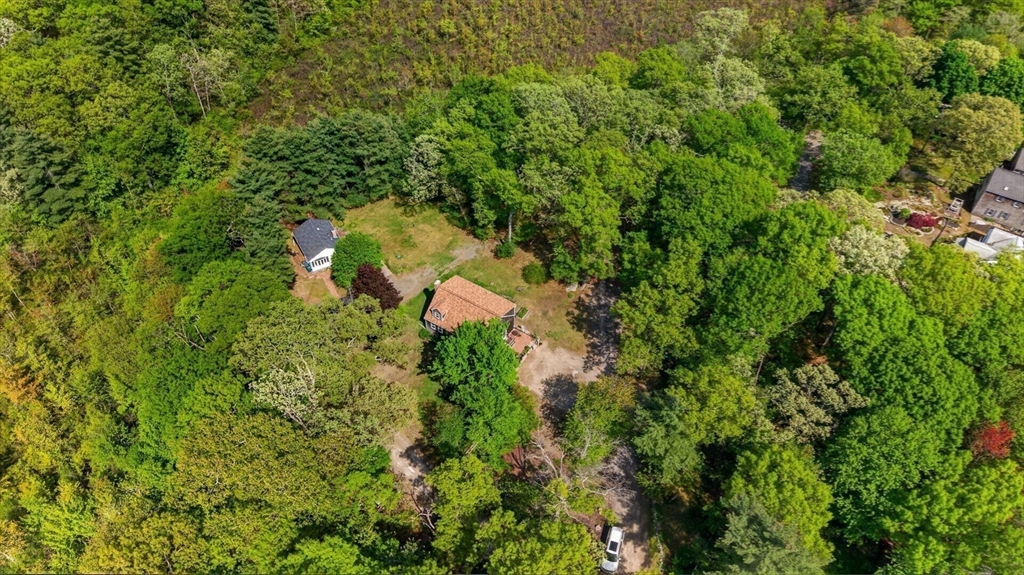 55 Lake Rd