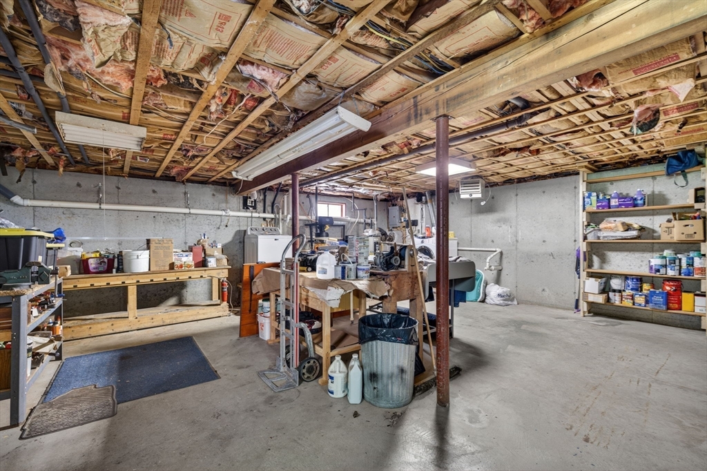 55 Lake Rd