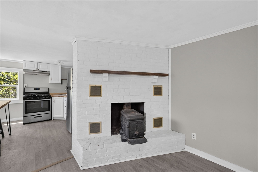 13 Woodland Drive