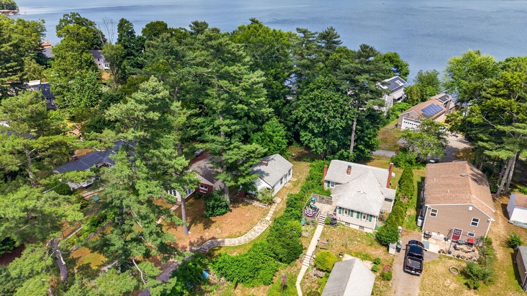13 Woodland Drive