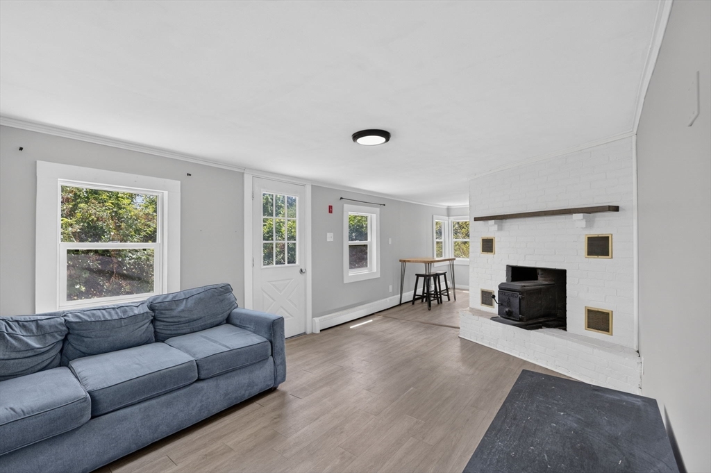 13 Woodland Drive