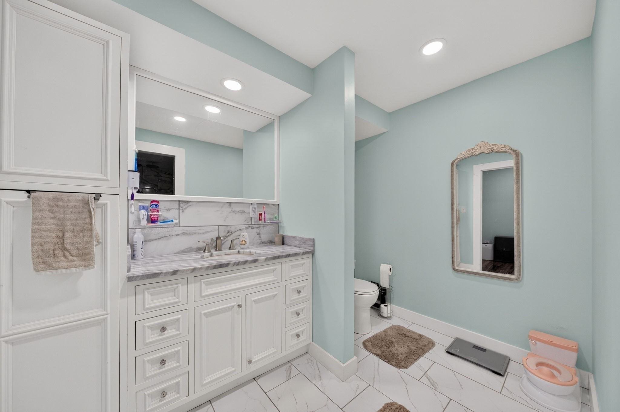 24 Mayflower Drive