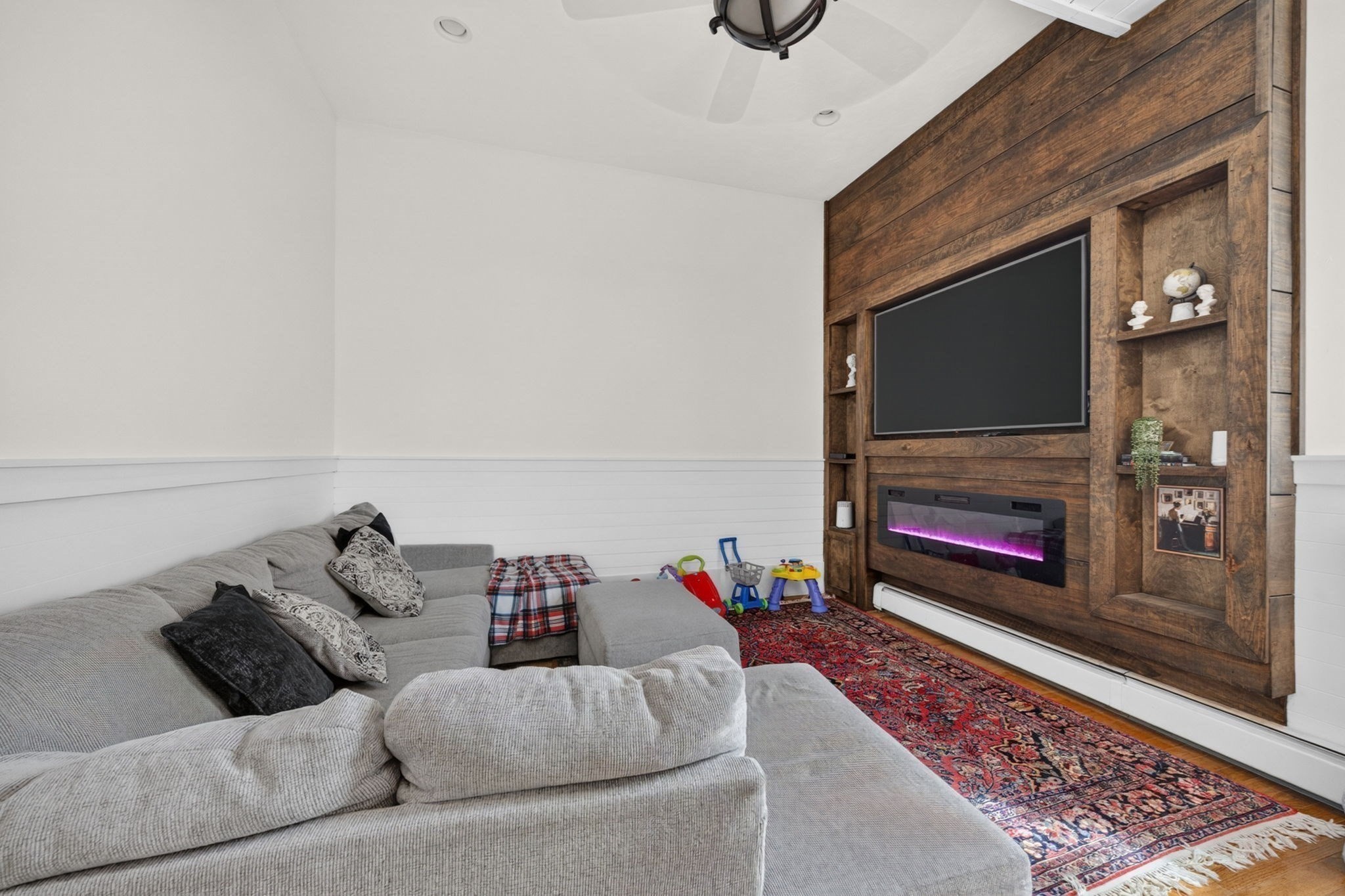 24 Mayflower Drive