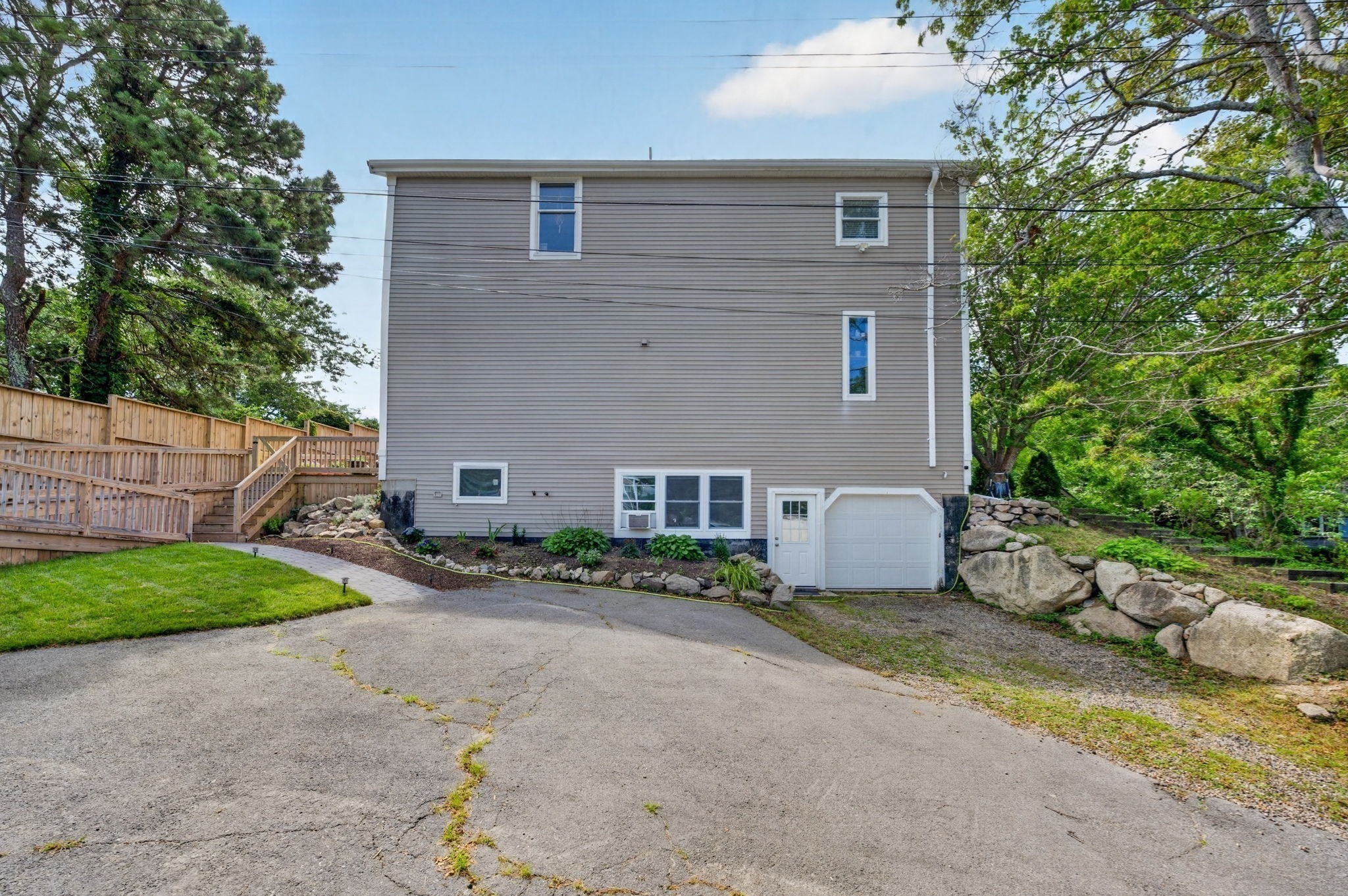 24 Mayflower Drive