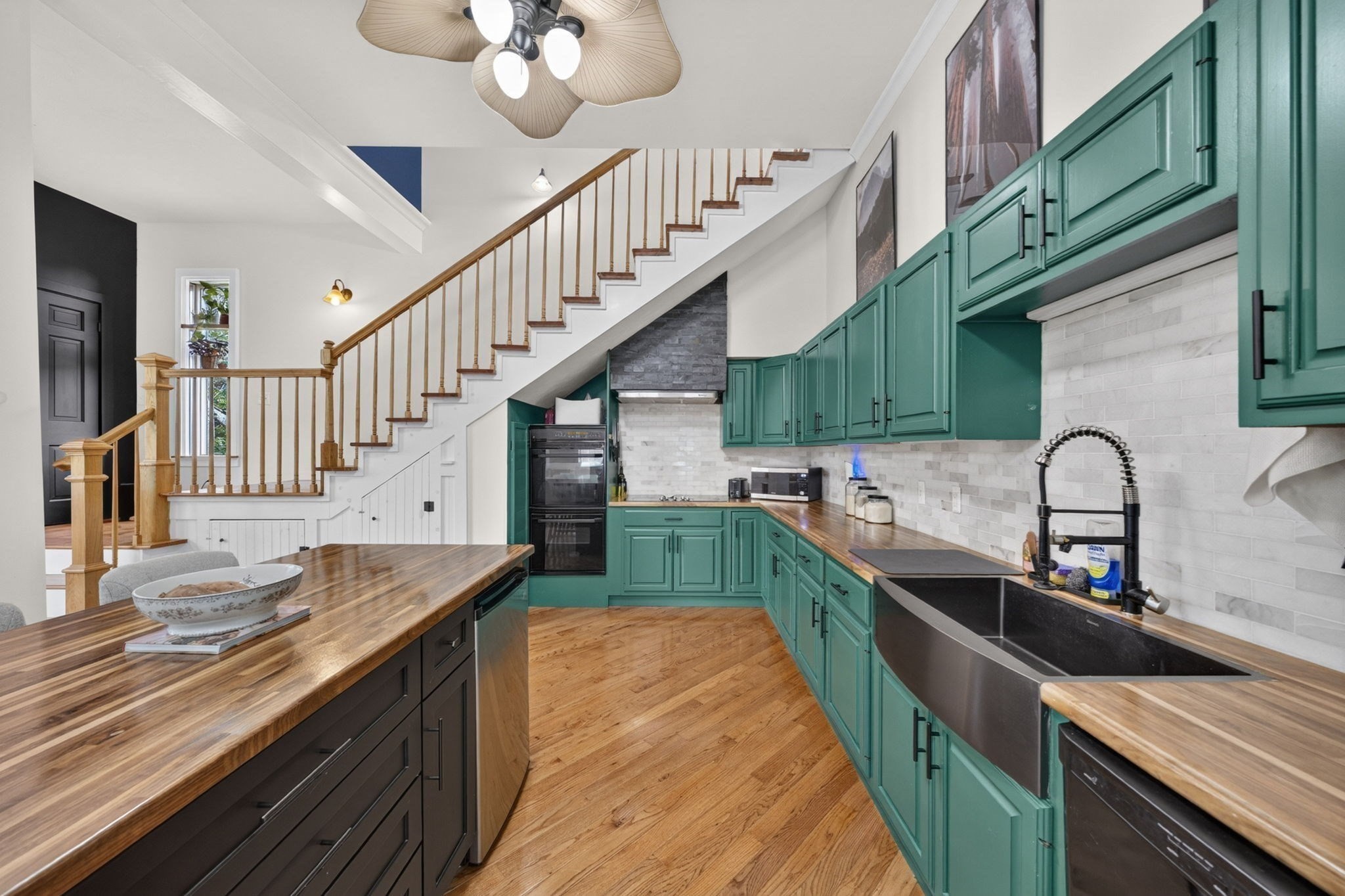 24 Mayflower Drive