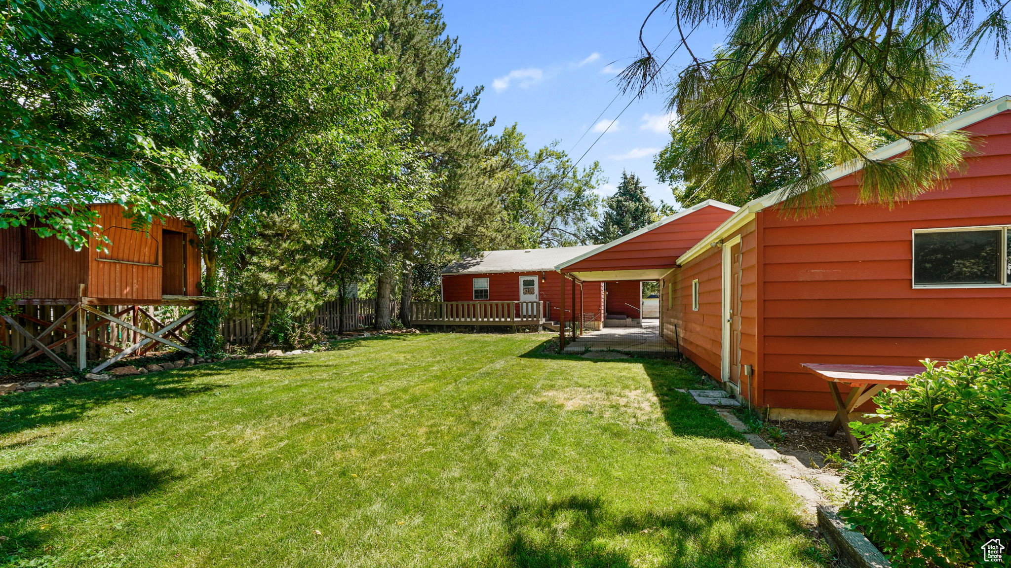 1275 E LAVON DR