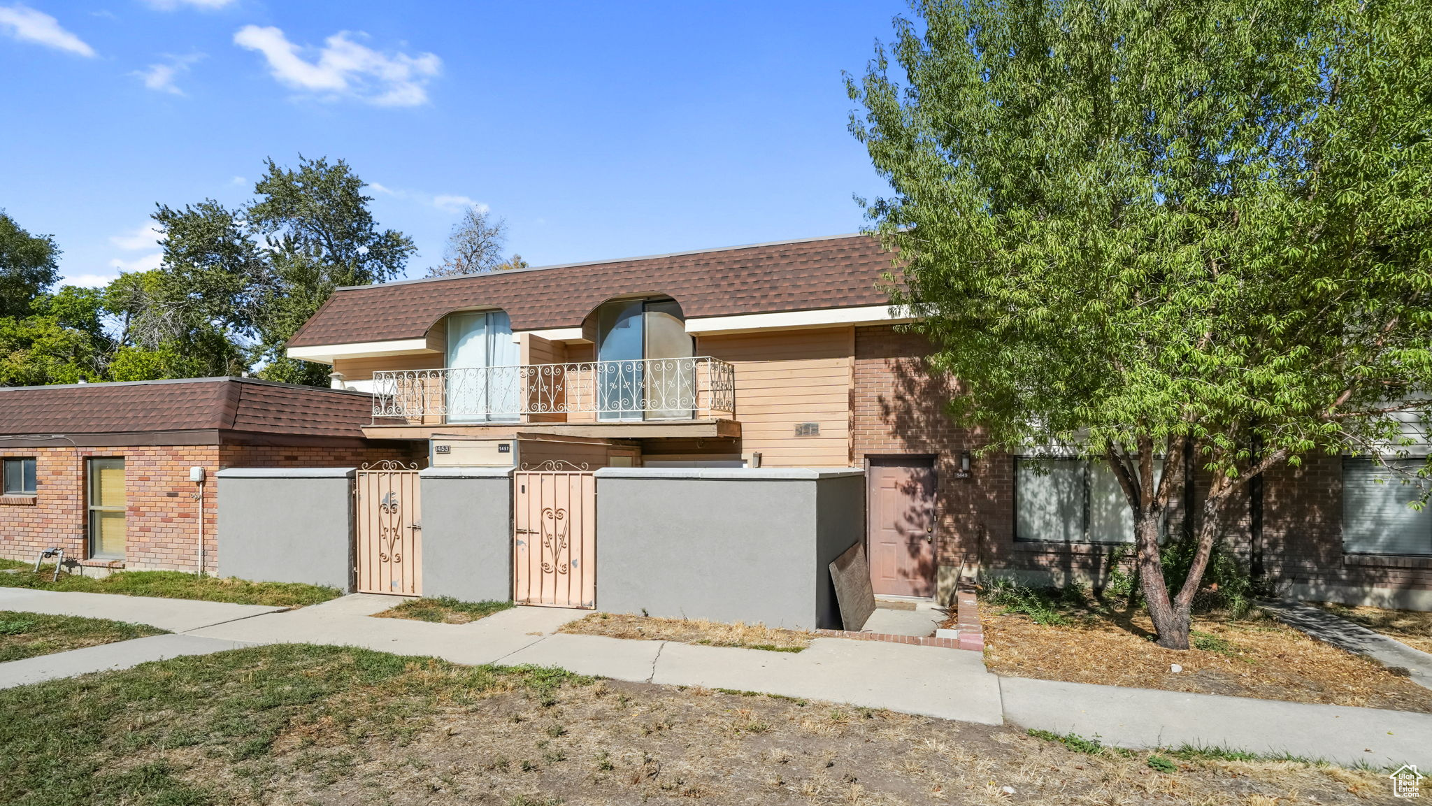 1451 S ARTHUR DR