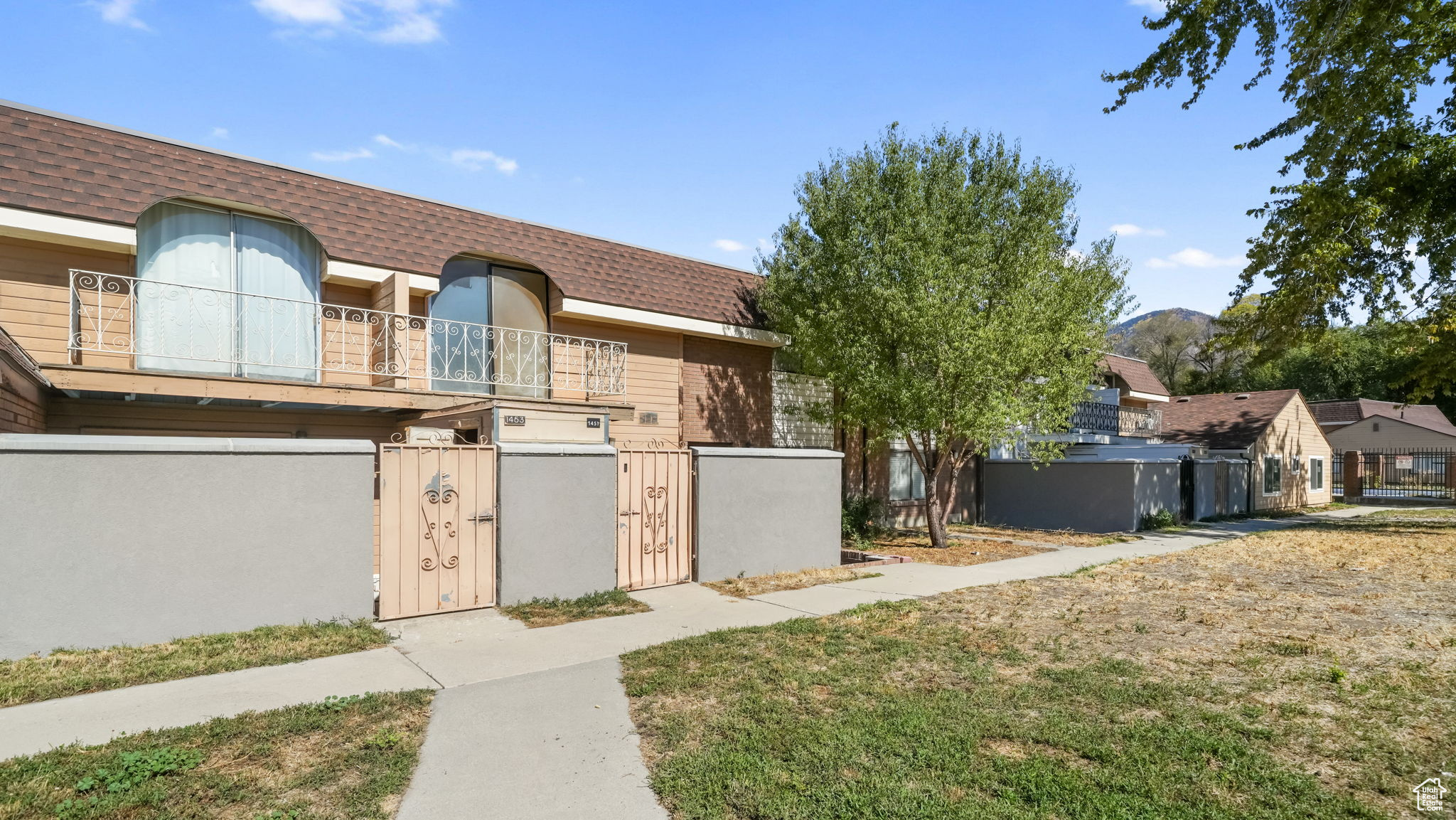 1451 S ARTHUR DR