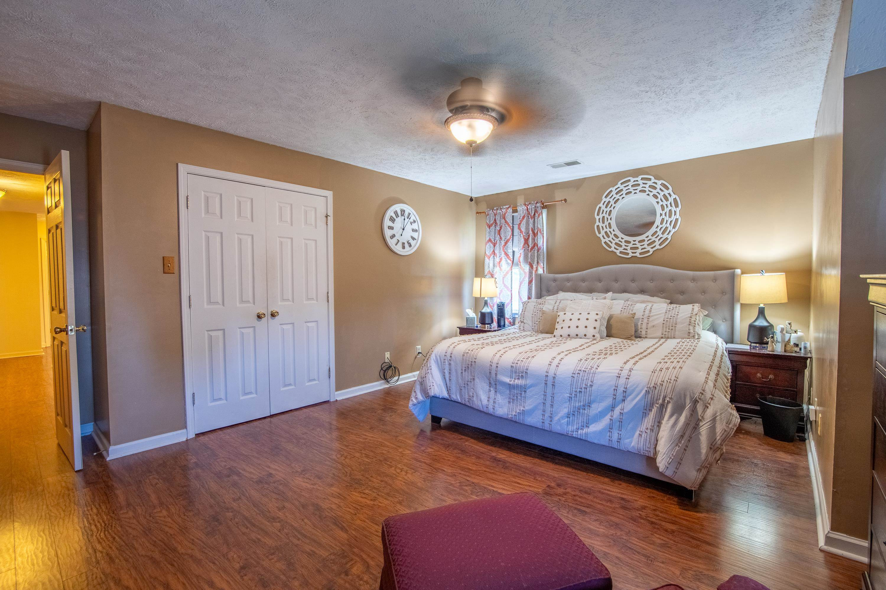 2590 Clifton Drive