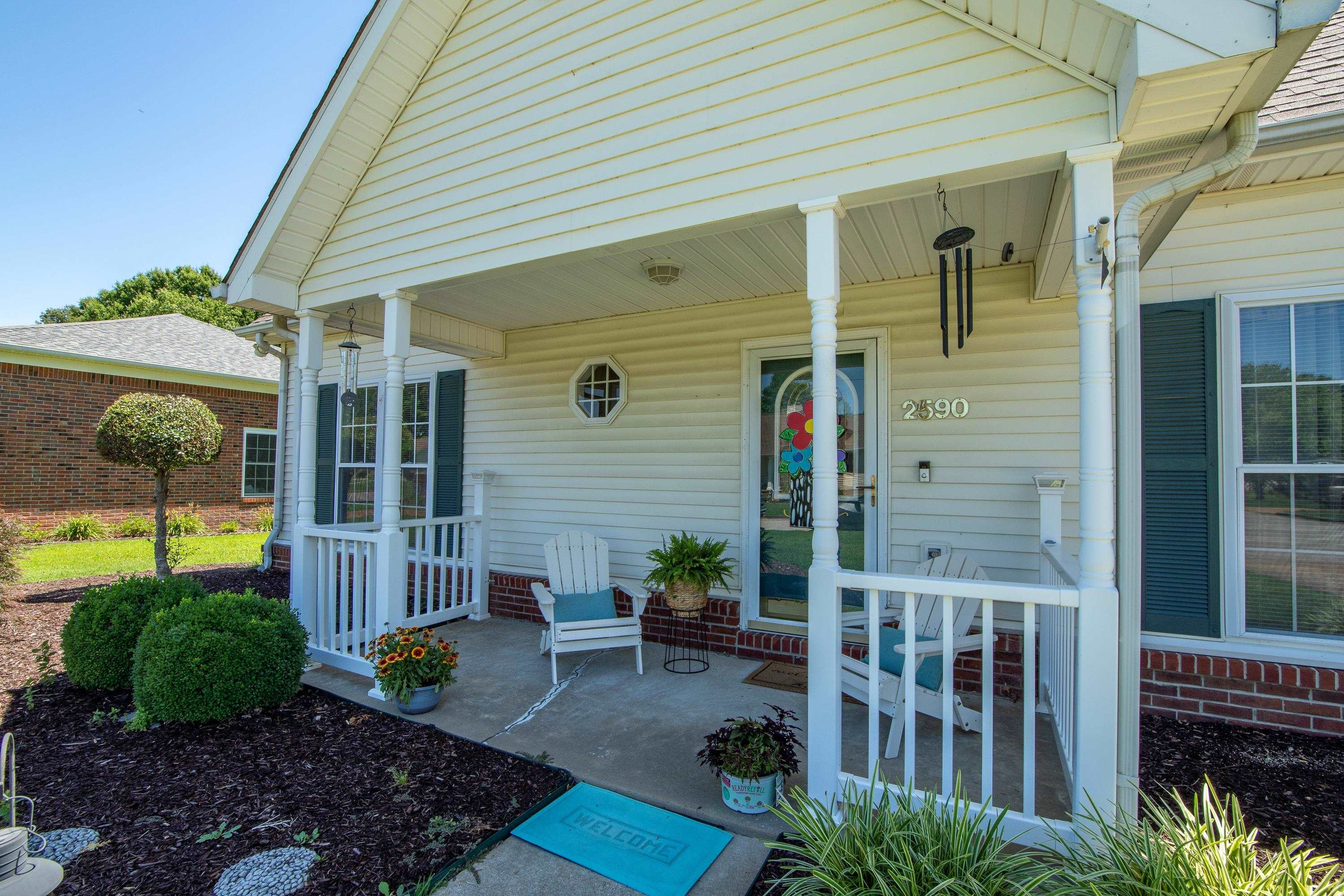 2590 Clifton Drive