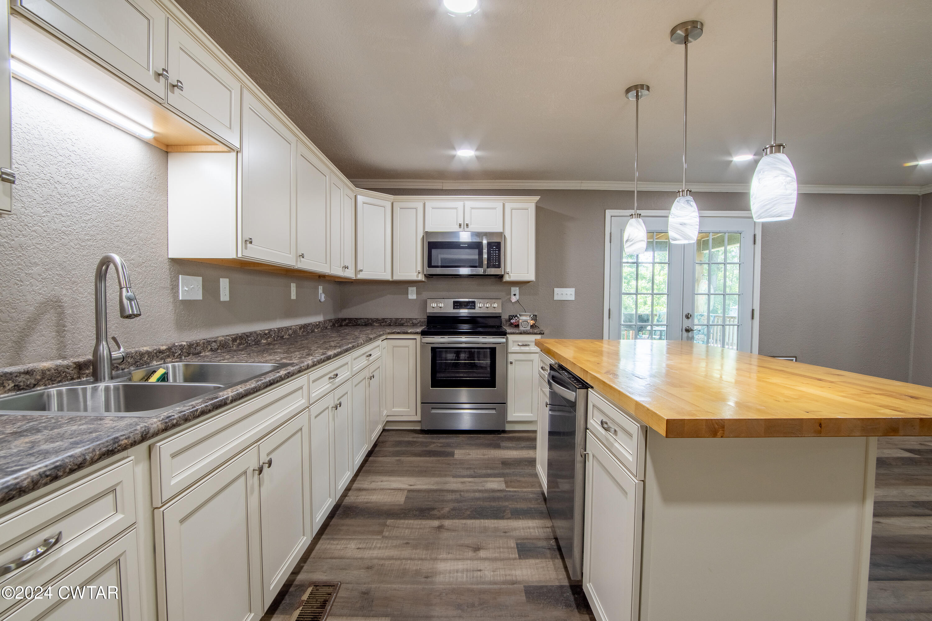 72 Edgehill Drive