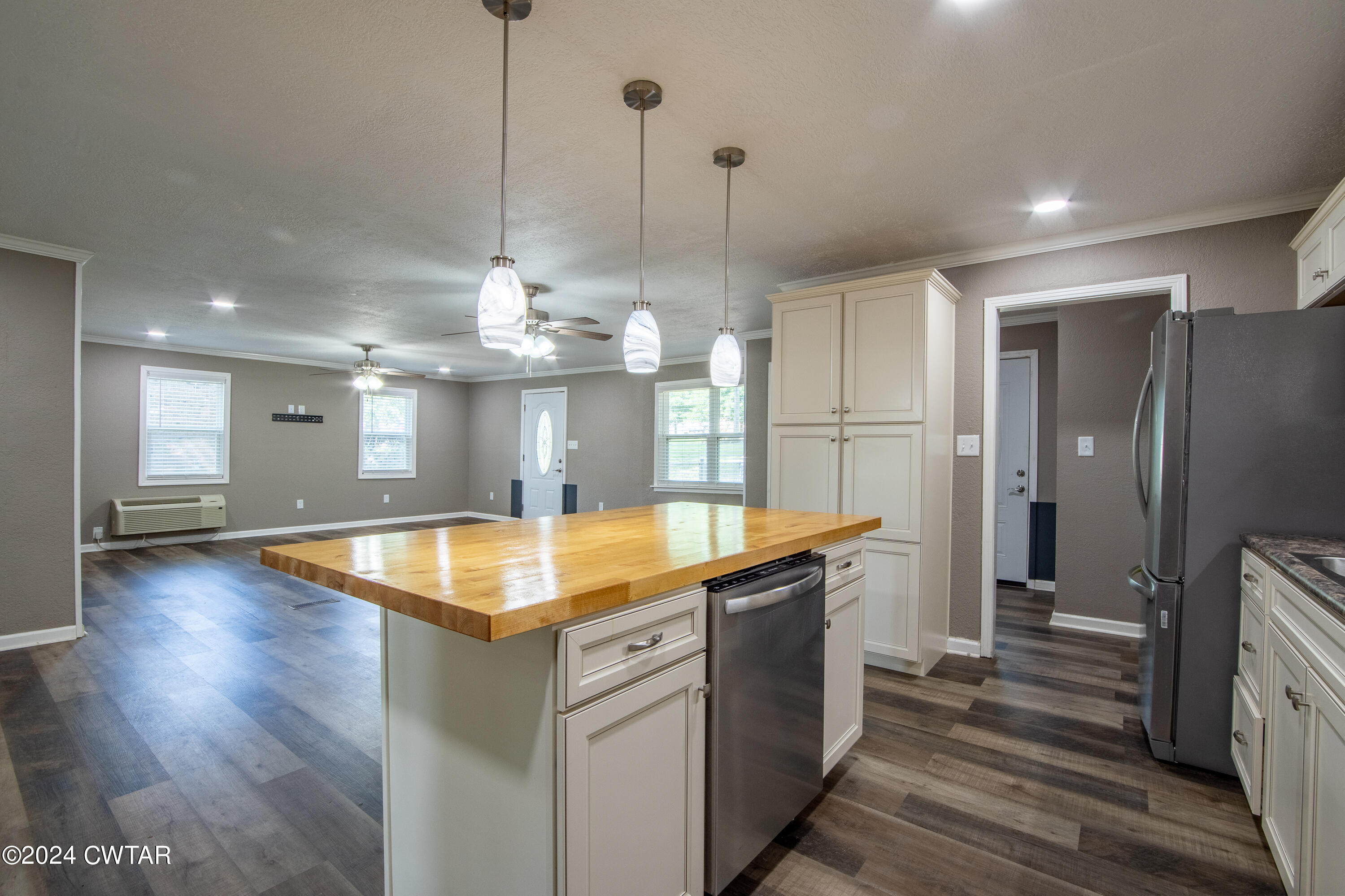 72 Edgehill Drive