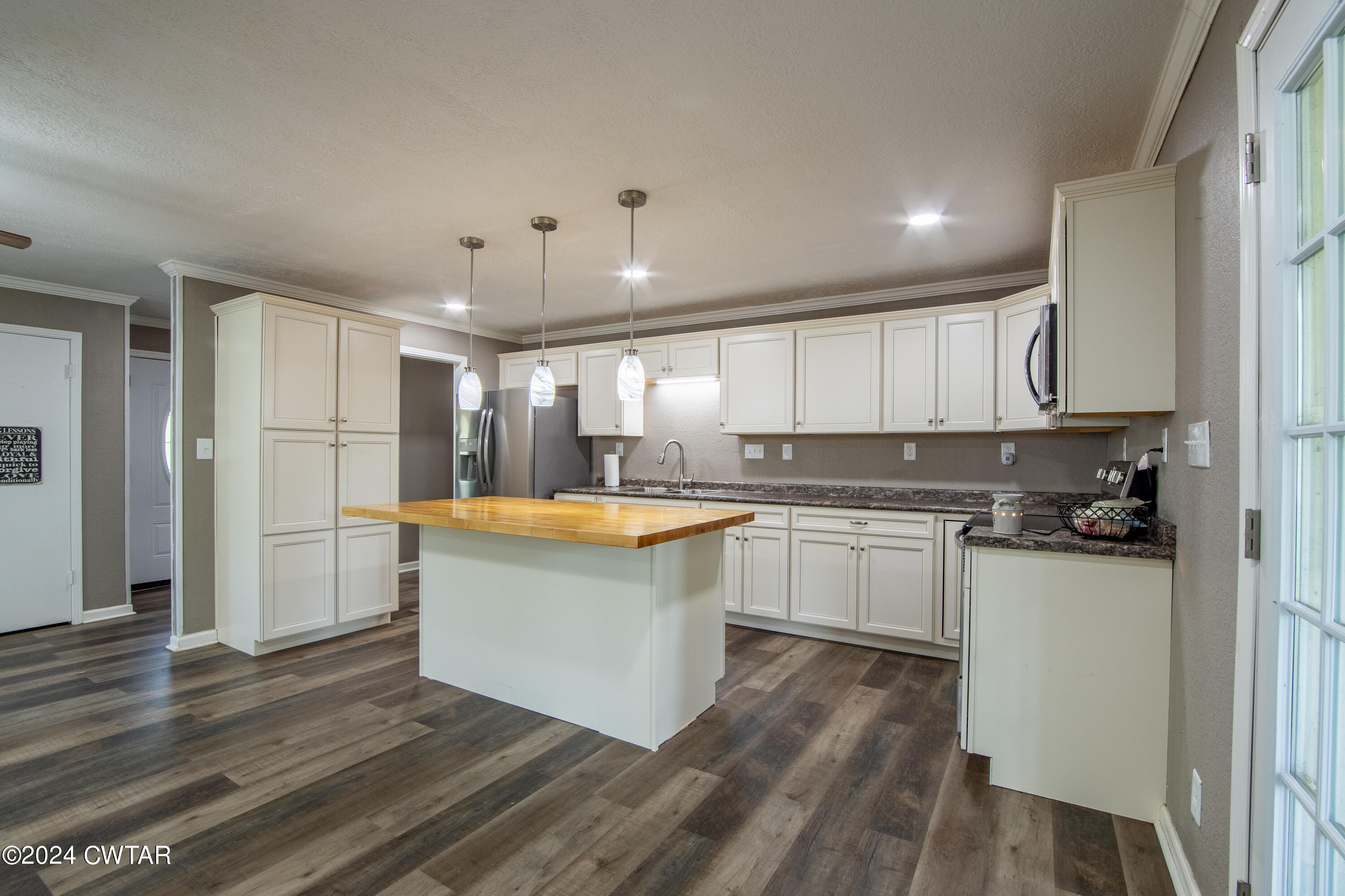 72 Edgehill Drive