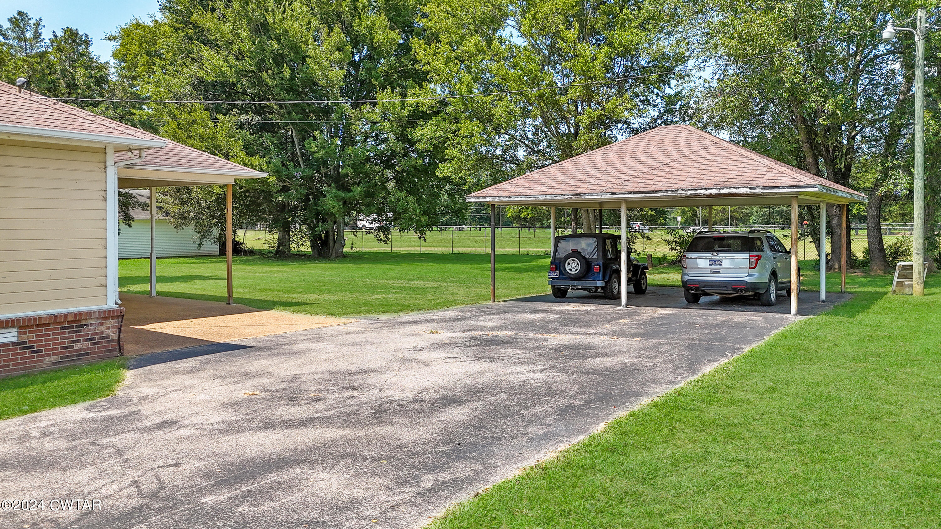 325 Farmington Road