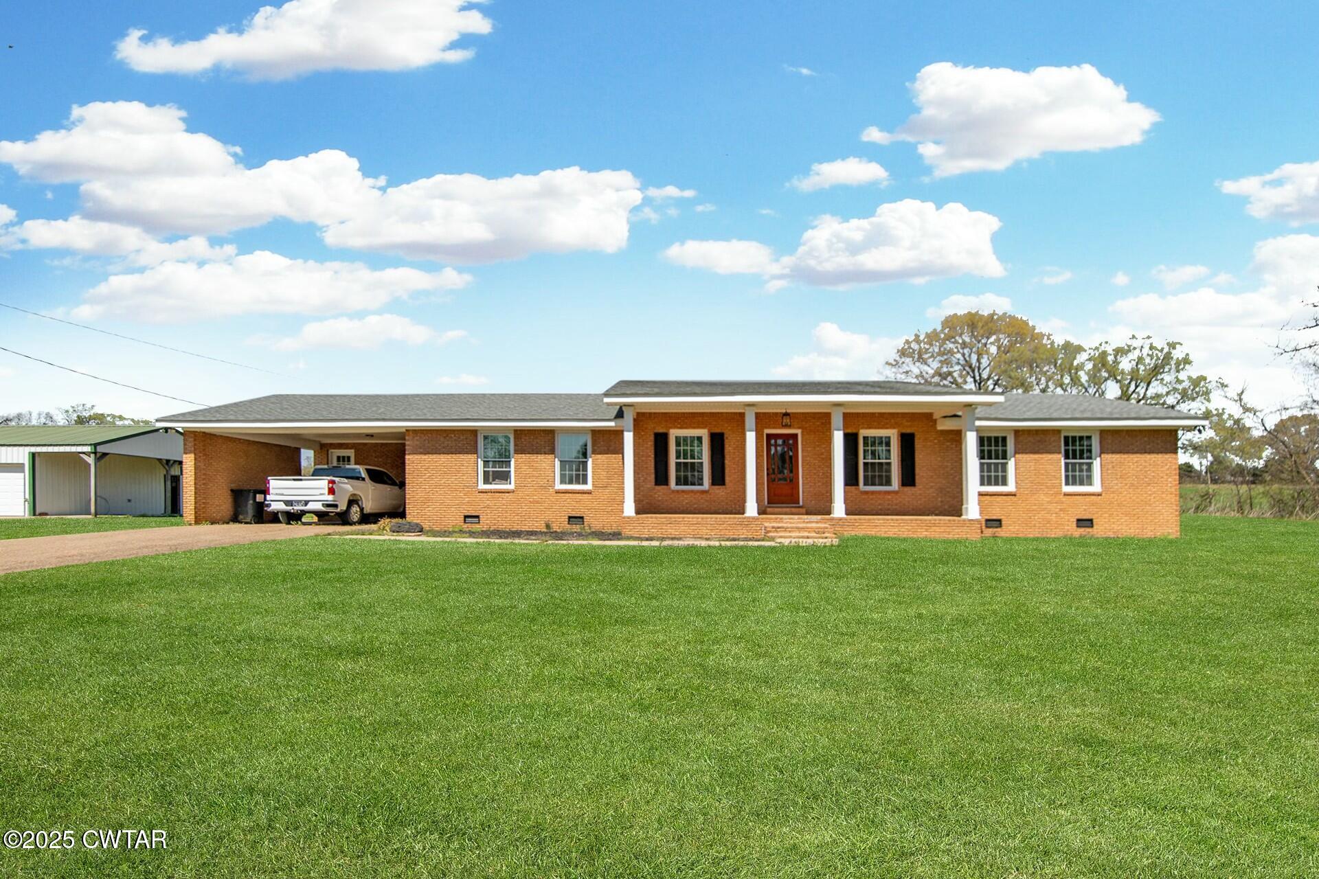 3226 Highway 19 W