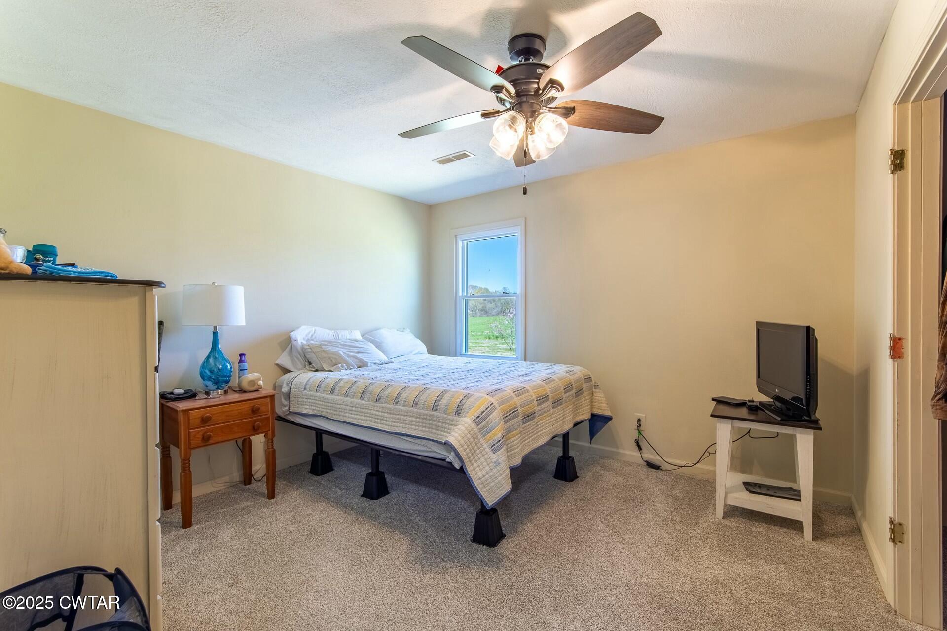 3226 Highway 19 W