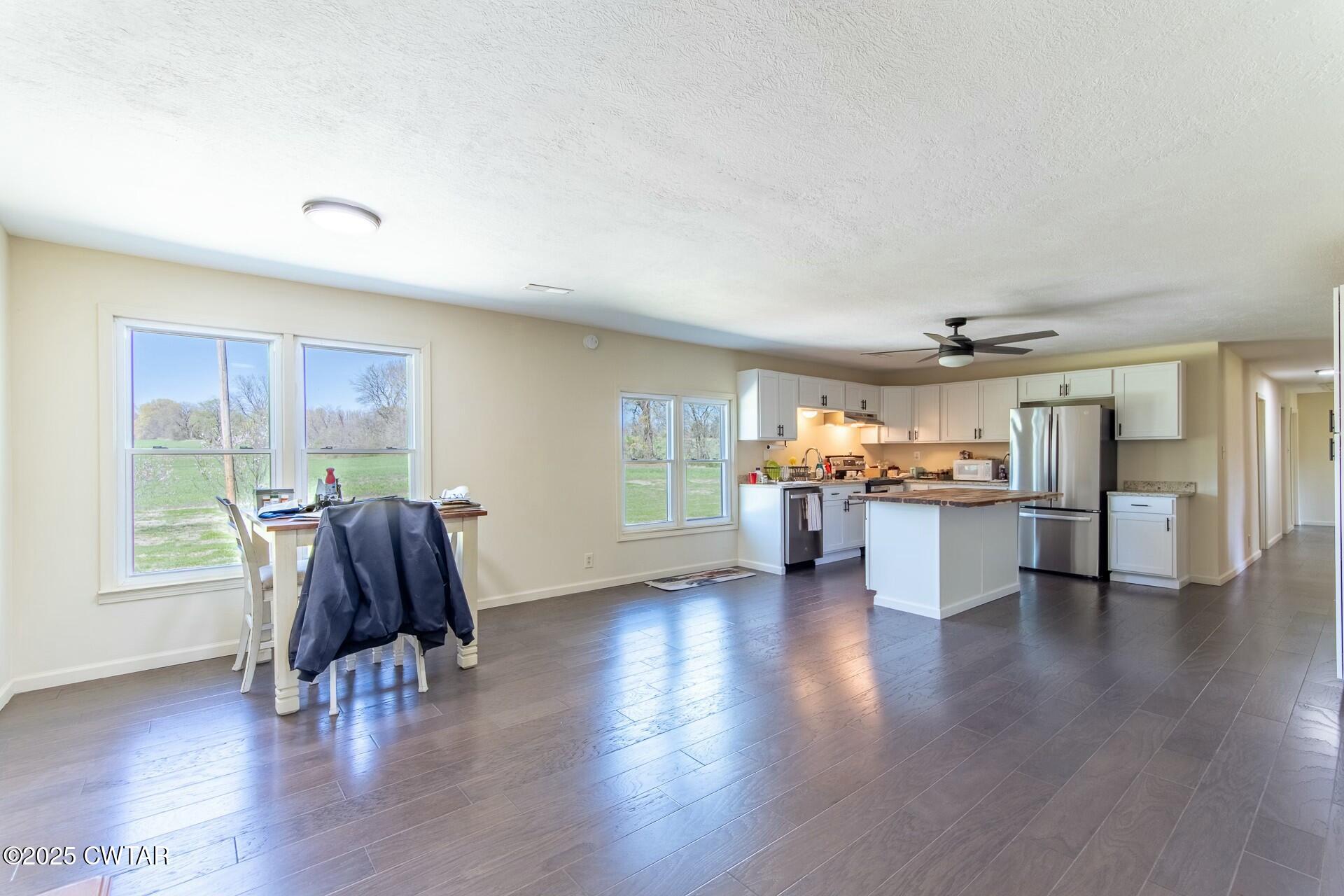 3226 Highway 19 W