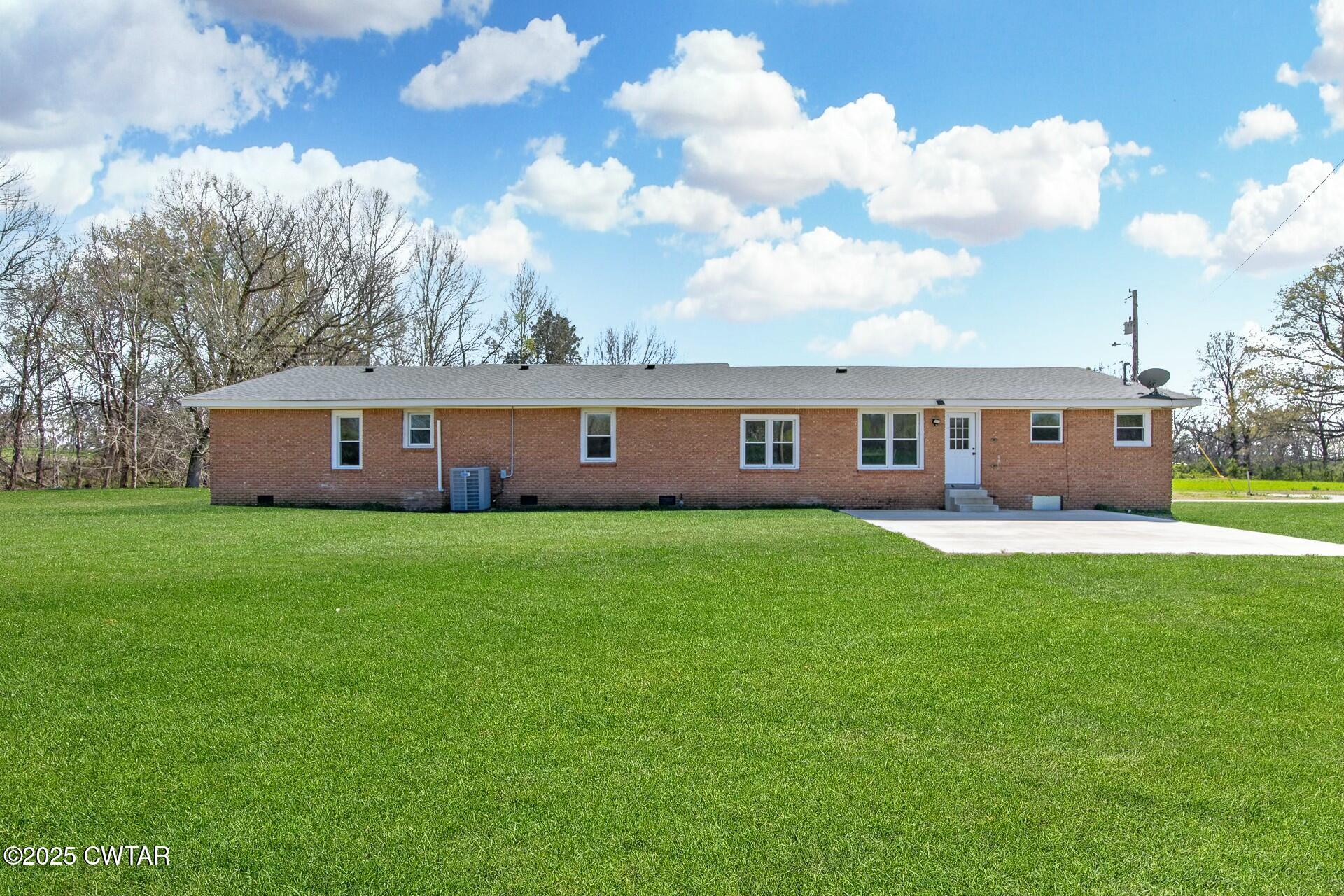 3226 Highway 19 W