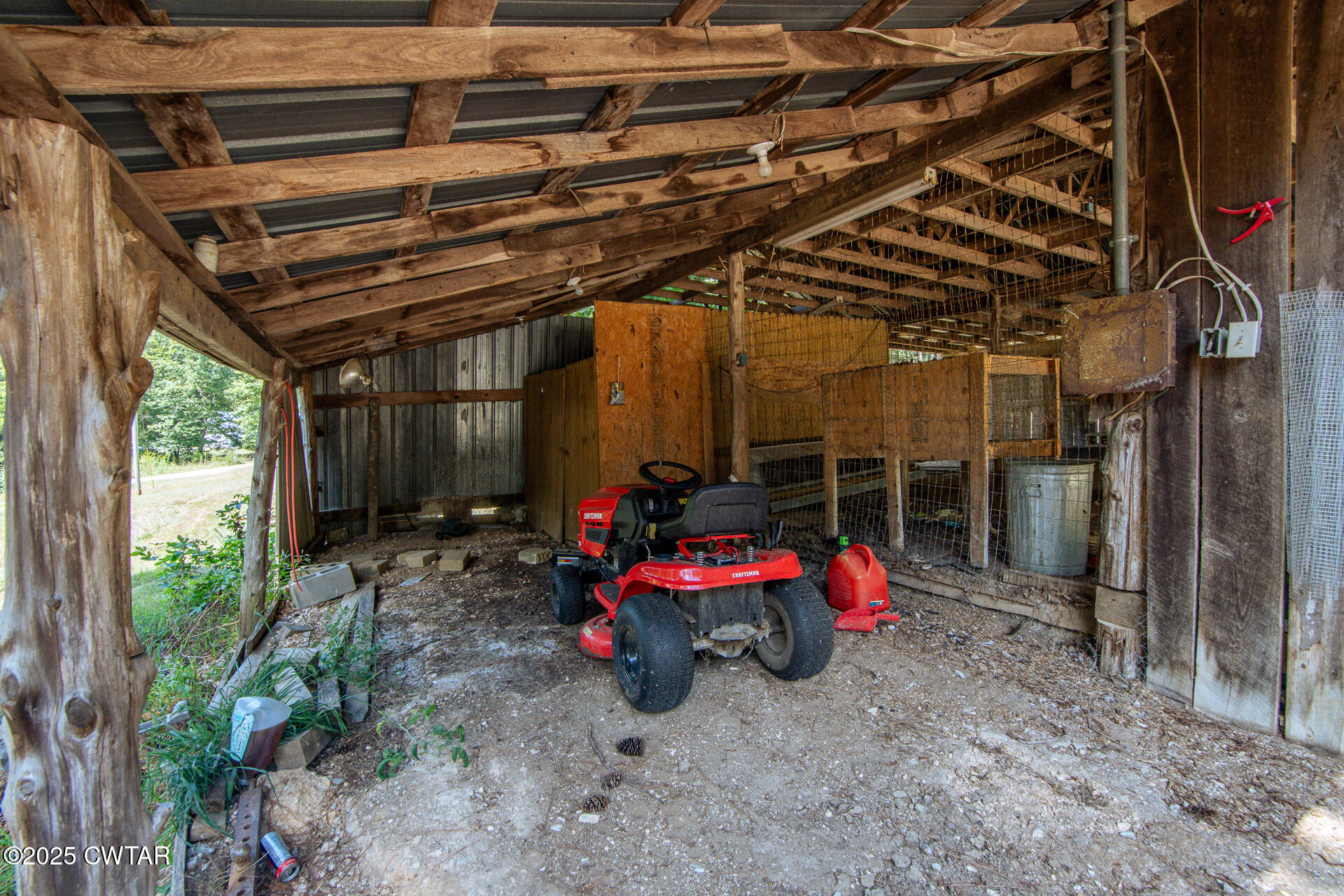 2127 Horny Head Creek Road