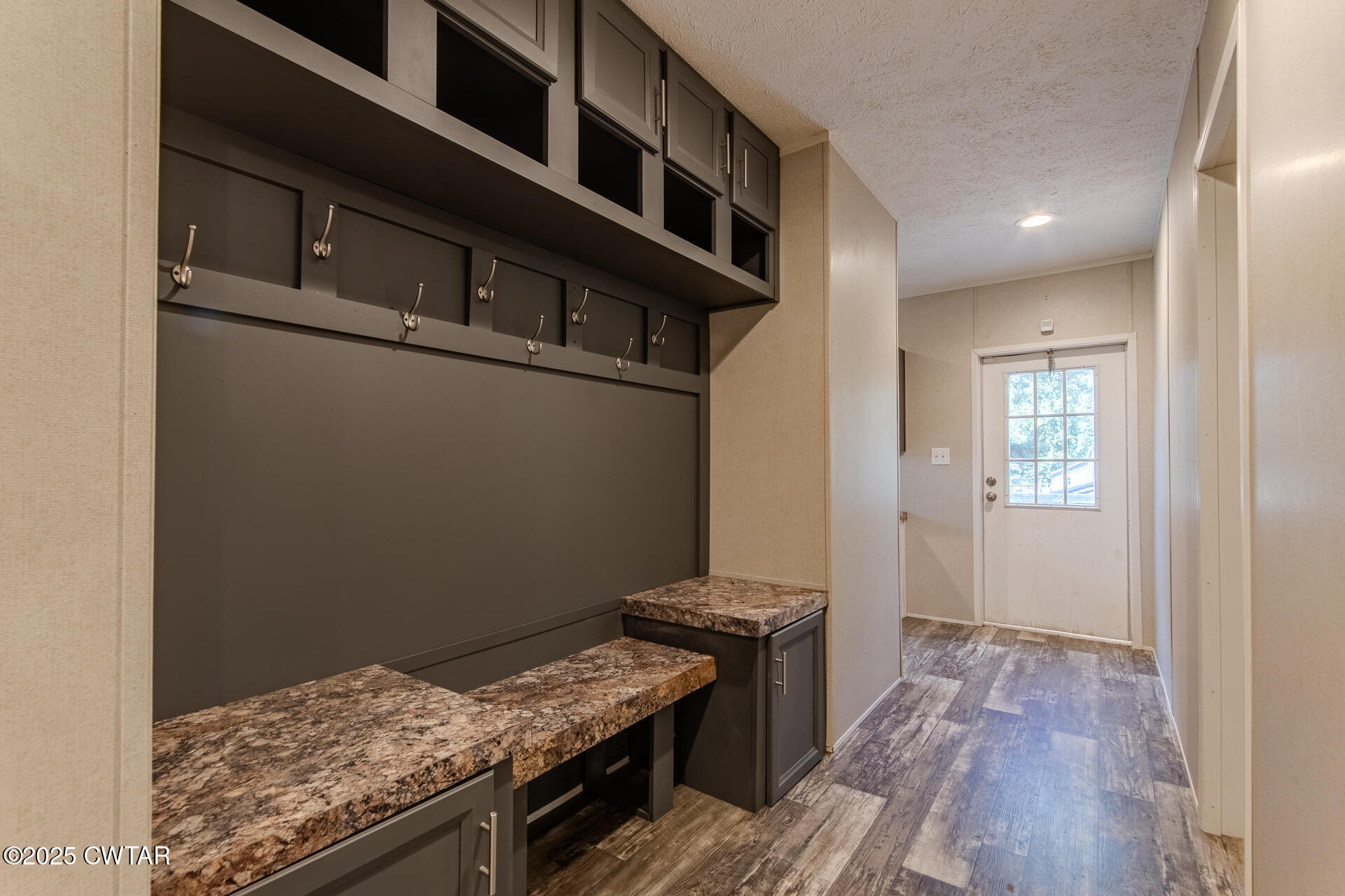 2127 Horny Head Creek Road