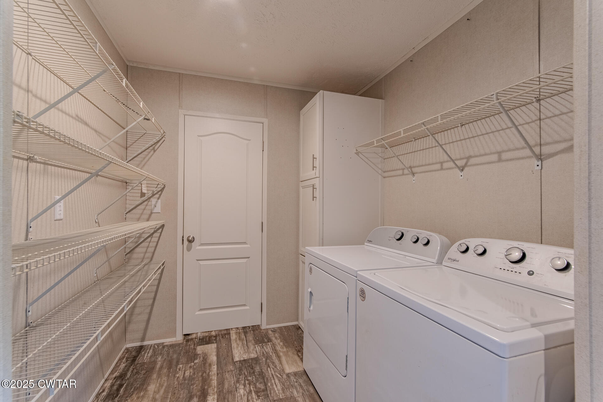 2127 Horny Head Creek Road