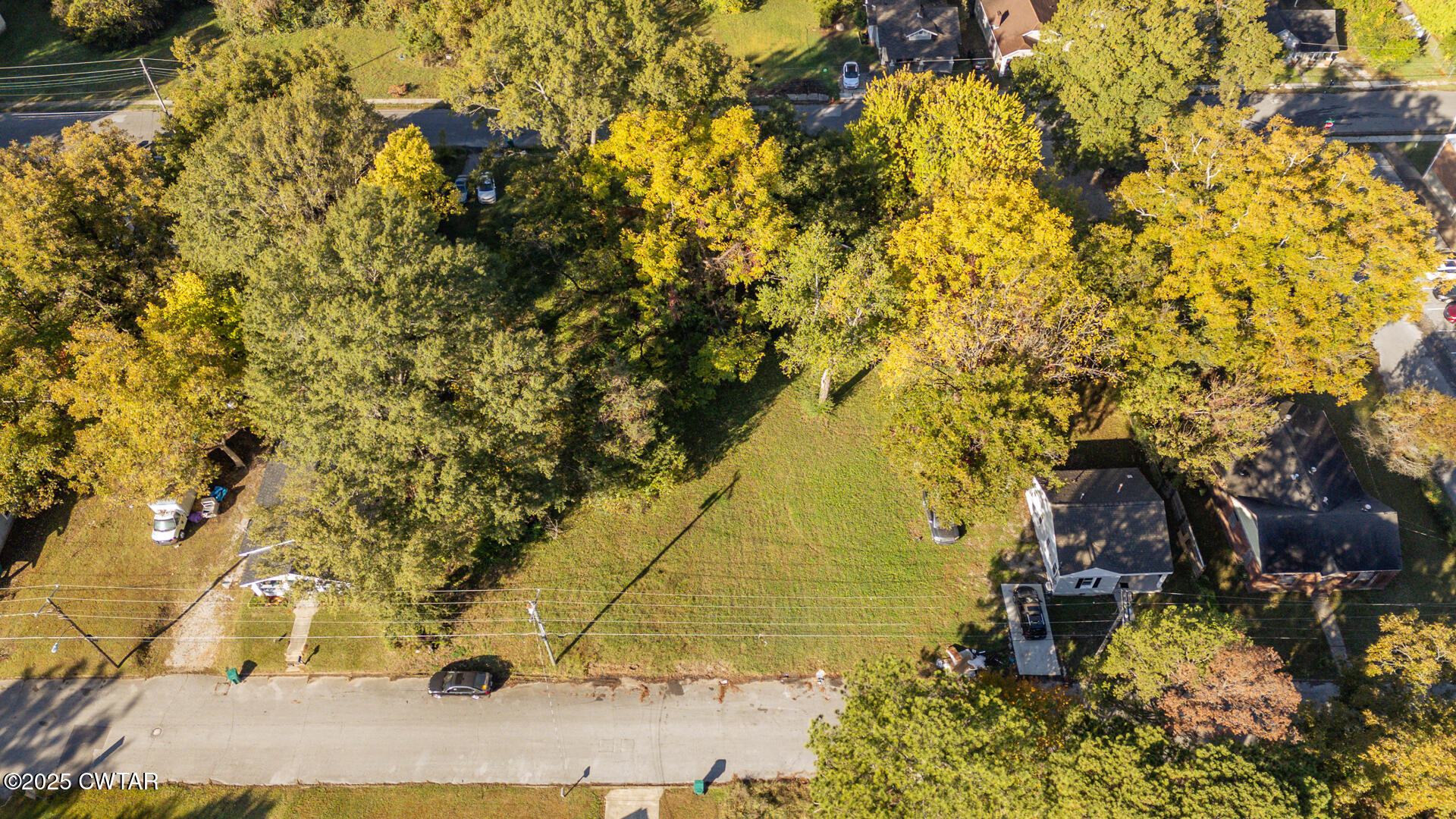 327 N Lindsey Street