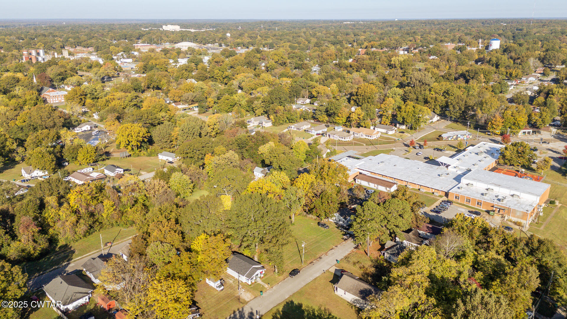 329 N Lindsey Street