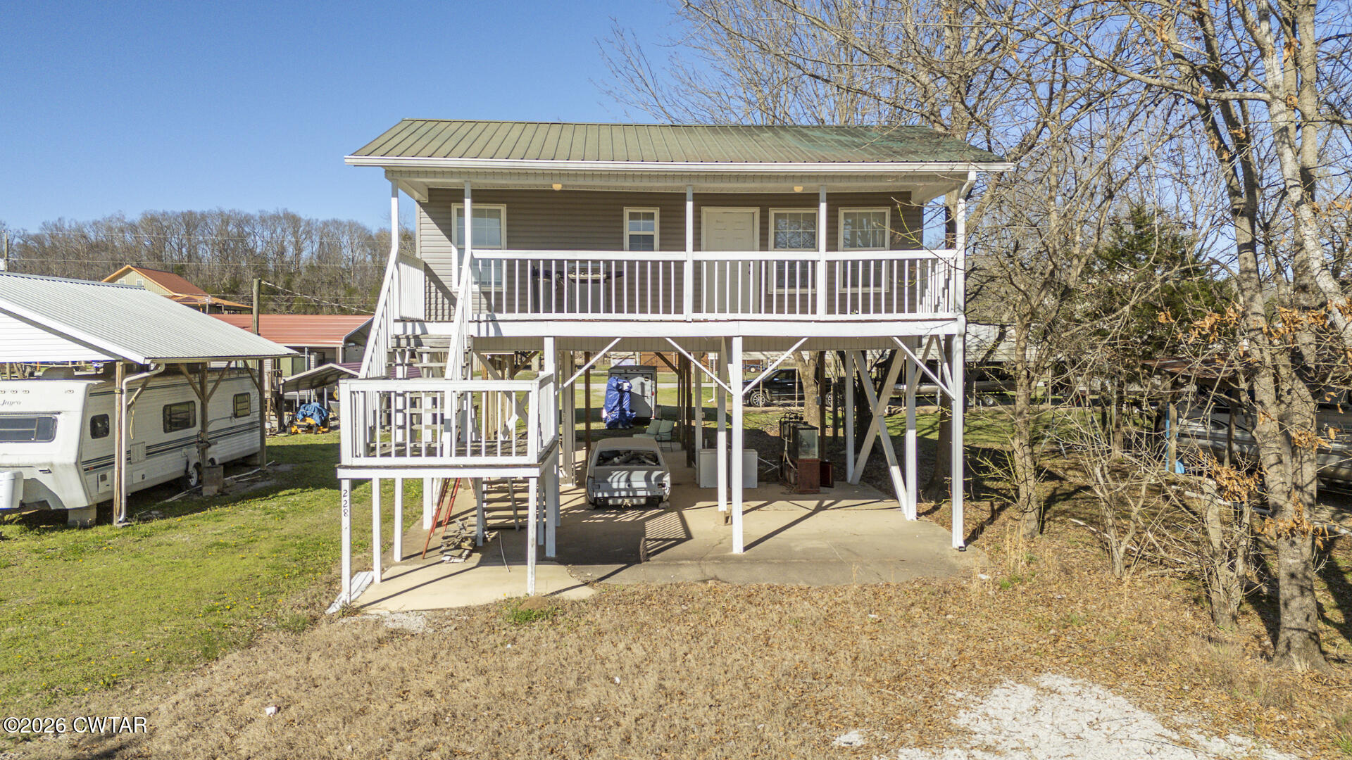 228 B F Terry Circle