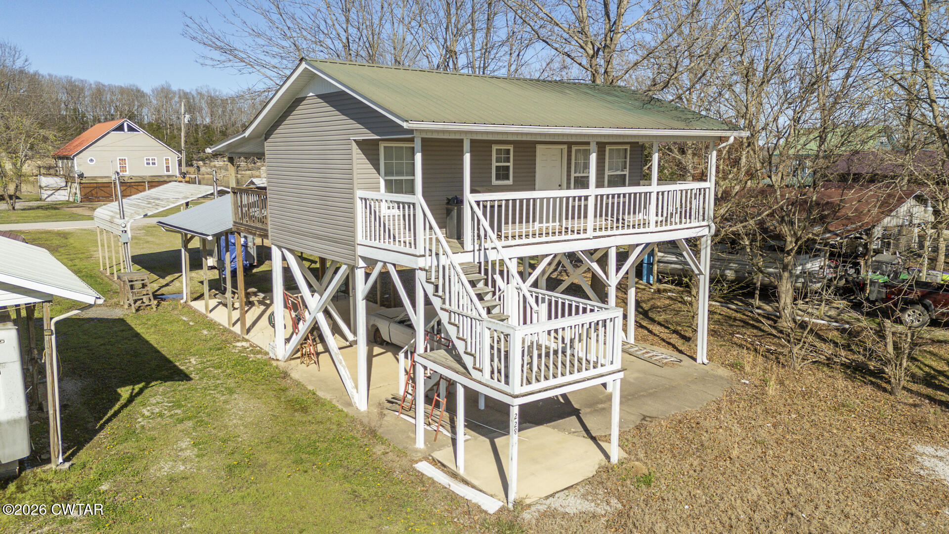 228 B F Terry Circle
