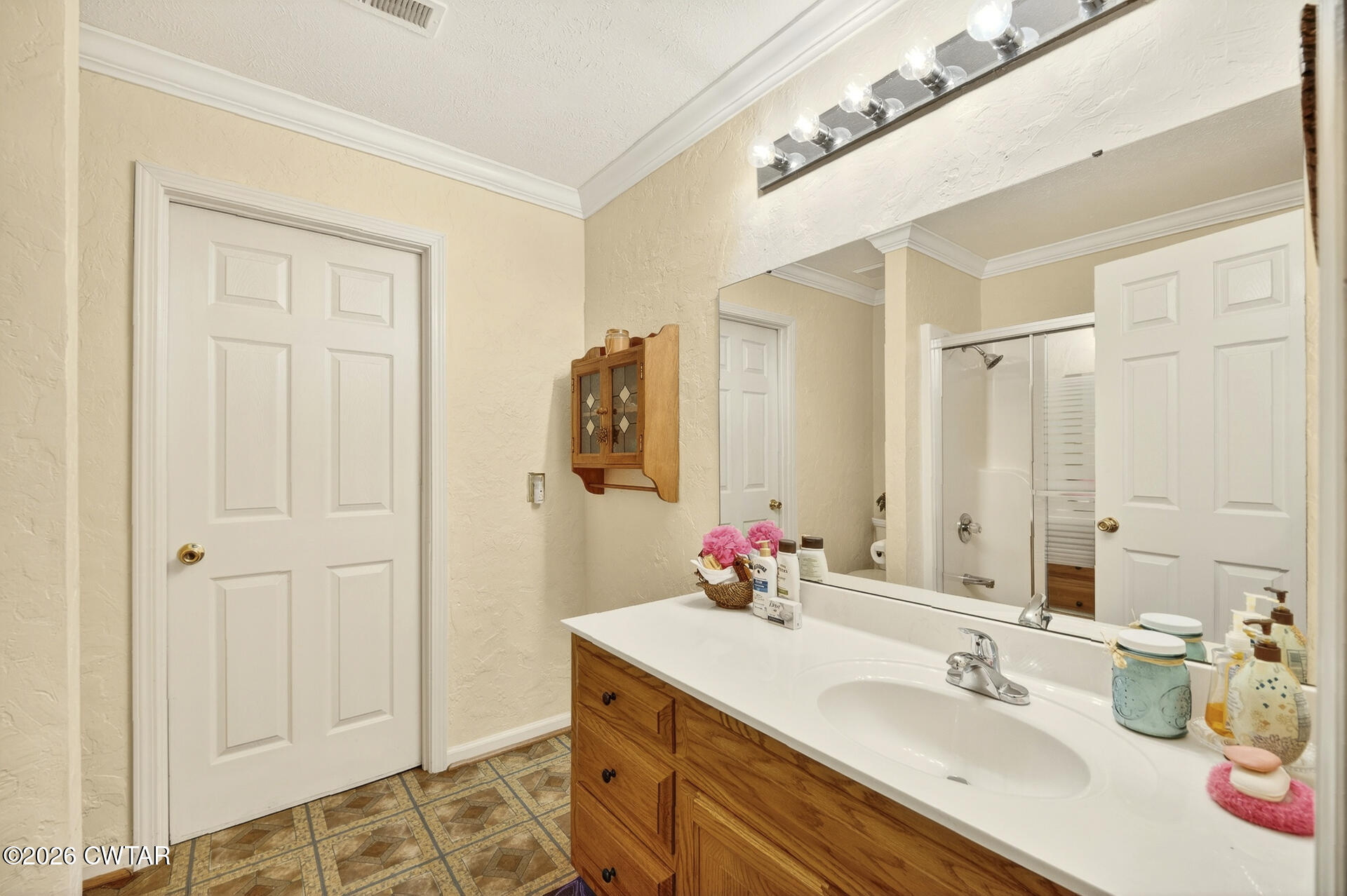 320 Eastern Shores Drive